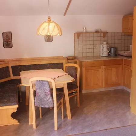 Apartmán Haus Bergblick Bad Kleinkirchheim Pokoj fotografie