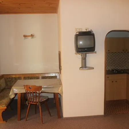 Apartmán Haus Bergblick Bad Kleinkirchheim Pokoj fotografie